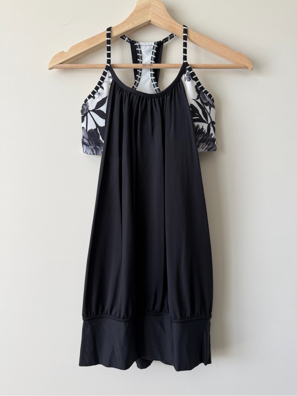 Lululemon No Limits Tank